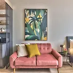 Urban Hideaway In The Heart Of The East City