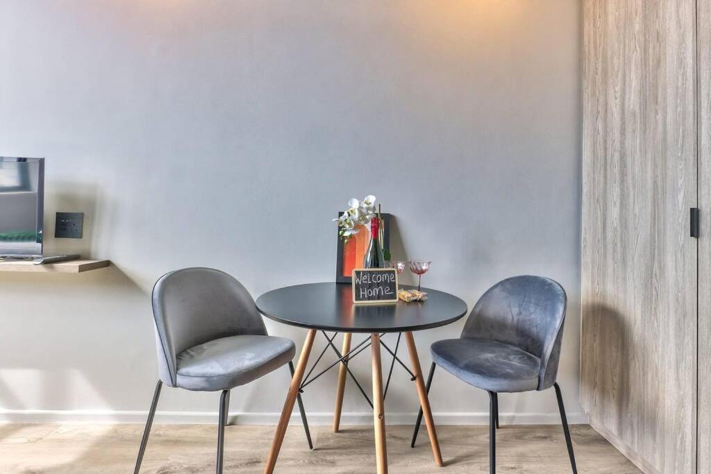 Apartment Urban Hideaway In The Heart Of The East Cape Town