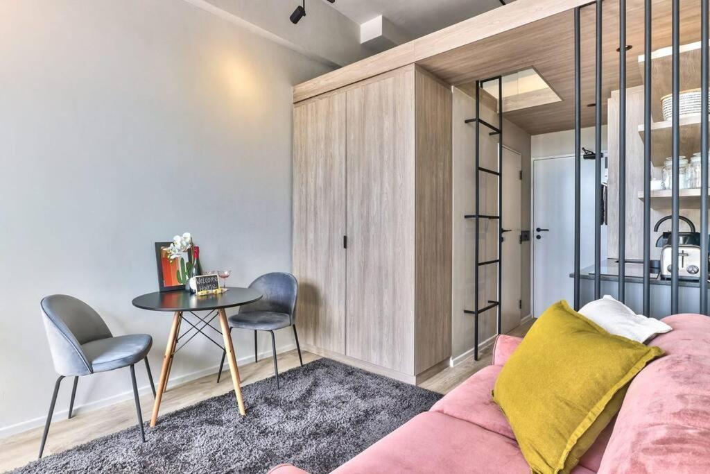 Urban Hideaway In The Heart Of The East *